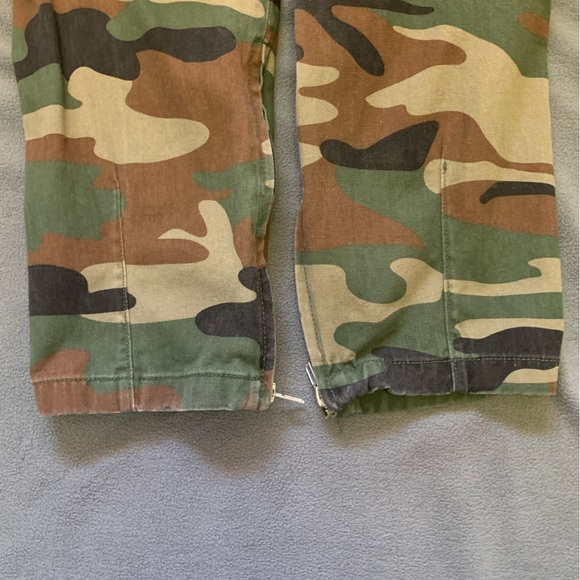 Forever 21 Men Camo Pants Size Large - Picture 4 of 6